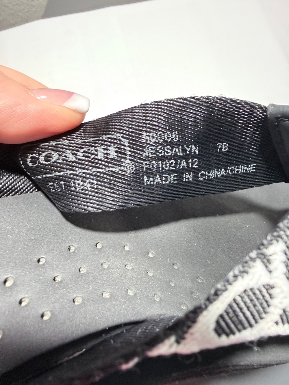Coach Signature Flip Flop Sandals | Black & White Logo Print | Comfort - Picture 3 of 7